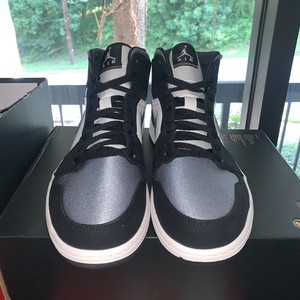 jordan 1 mid se satin grey