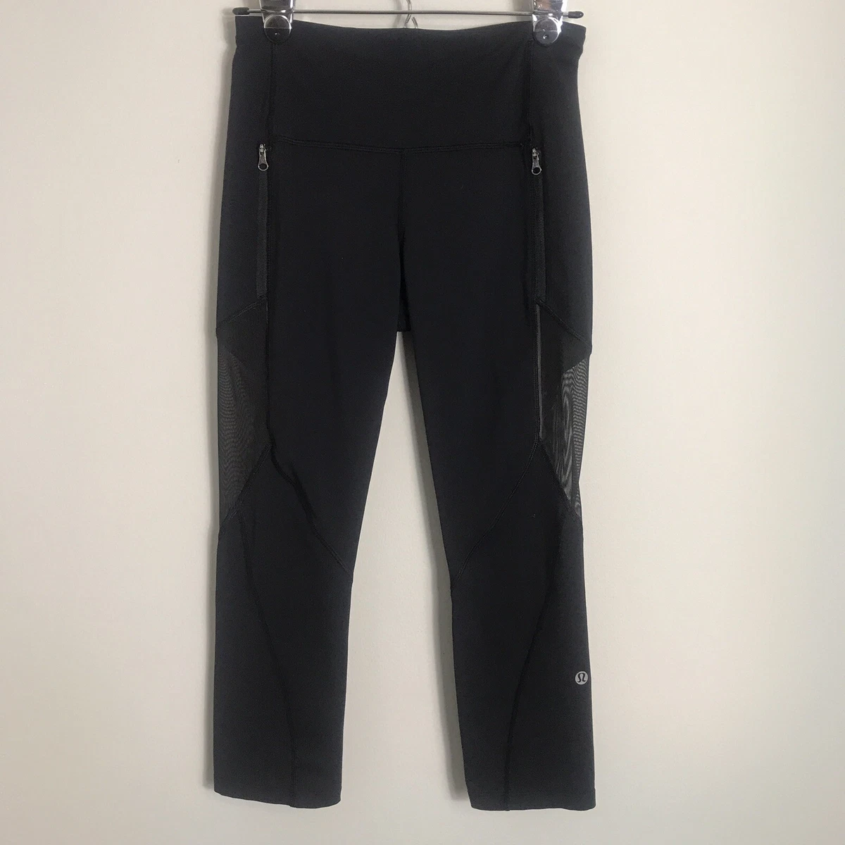 Lululemon Cropped Leggings-Black-Mesh Panels on Legs-Zippered Pockets-Size 6