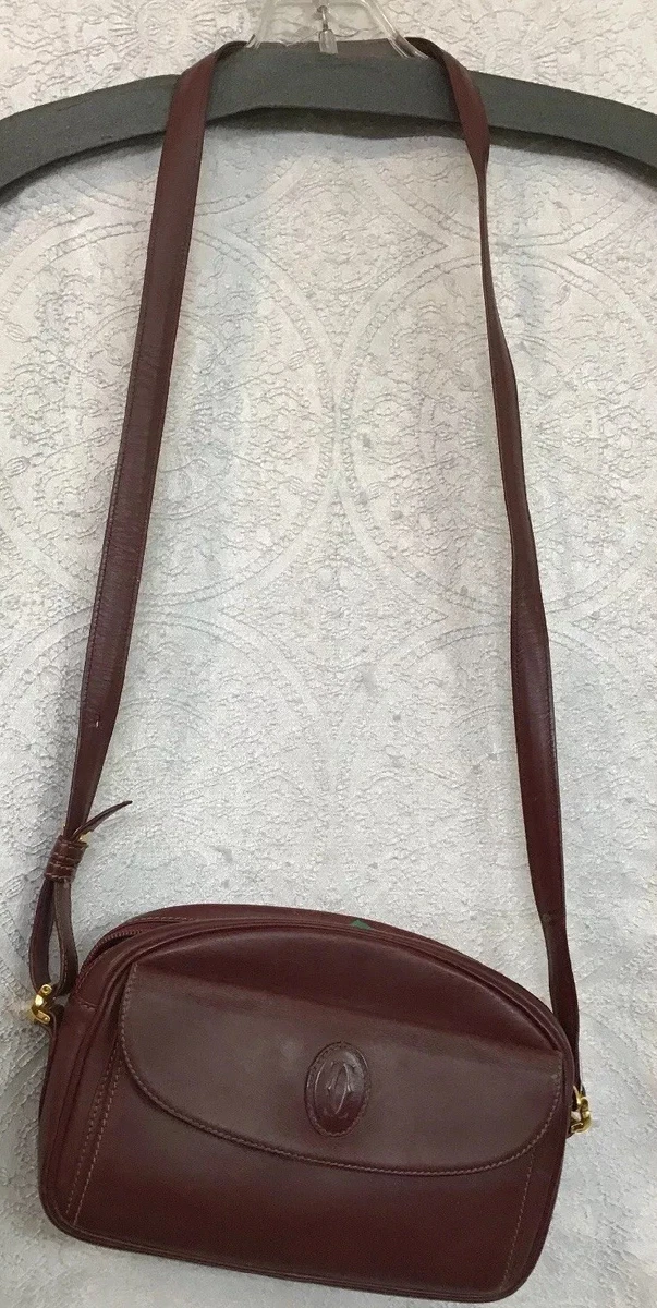 Simple Leather Flap Crossbody Purse - Small – MCA Chicago Store