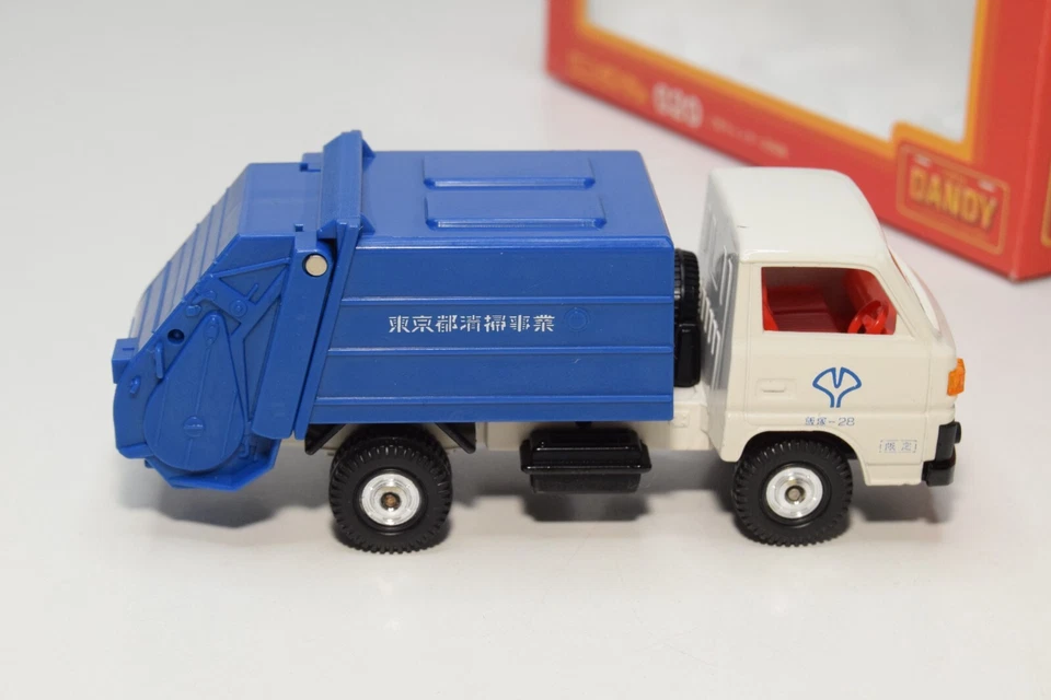 Camión de basura B71 1:43 TOMICA DANDY 020 20 MITSUBISHI CANTER BASURA SIN USAR, EN CAJA ¡RARO! Foto 4 de 4