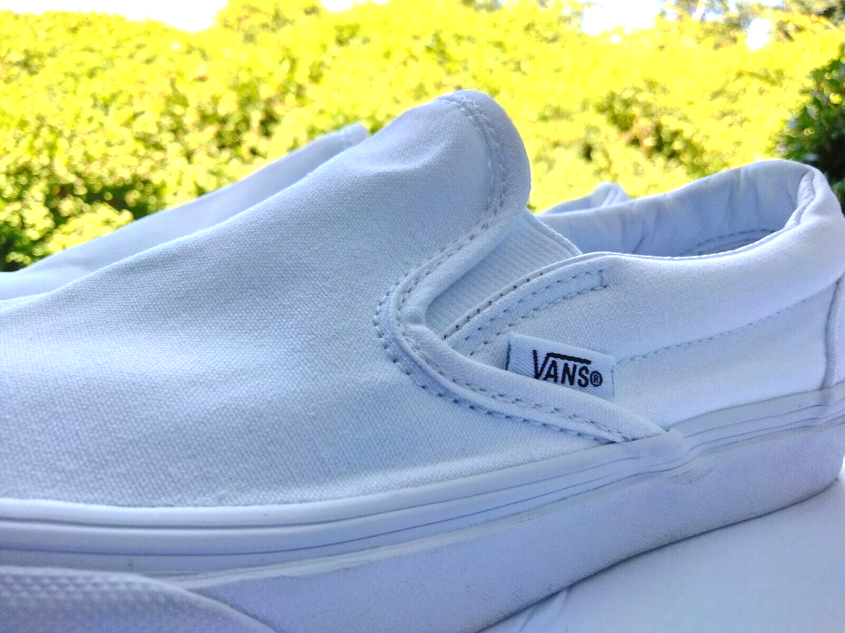 VANS Slip On Sneakers Unisex White Casual Size Men 5.5 / Wmn 7