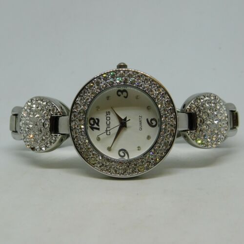 Chico's Silberfarbene Quarz Analog Damenuhr Gr. 6 1/4"