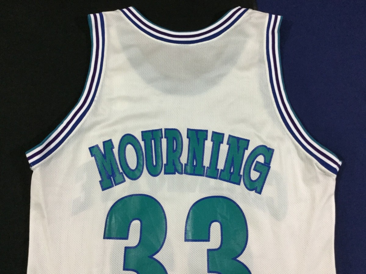 Vintage Charlotte Hornets Alonzo Mourning #33 Basketball NBA