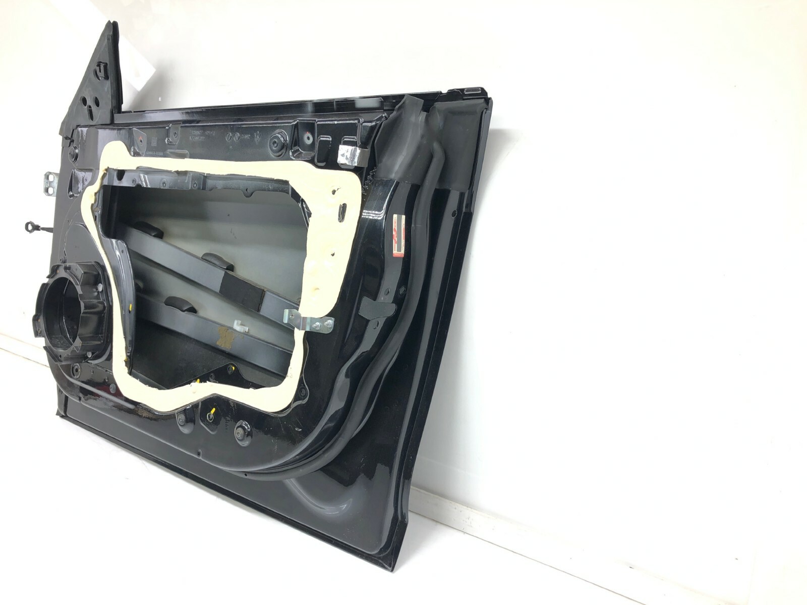 2014-2020 MASERATI QUATTROPORTE GTS RIGHT PASSENGER FRONT DOOR SHELL OEM.