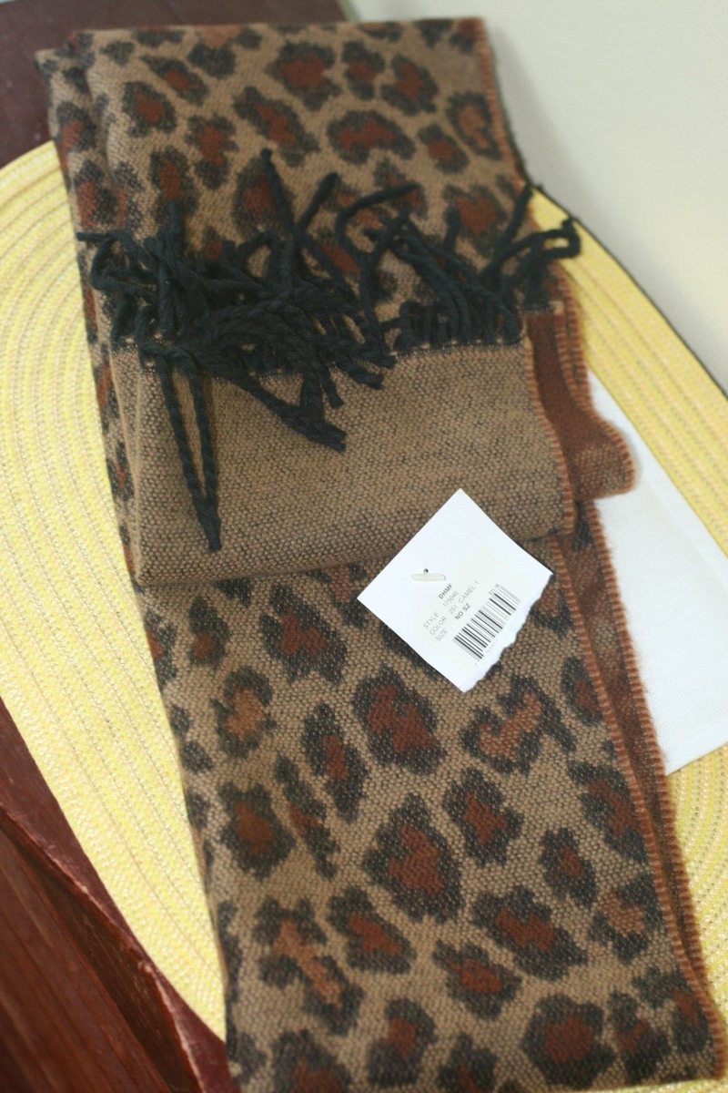 ELEGANT FIELD MANOR PANTHER DESIGN WOMEN SCARF WITH FRINGE MADE IN