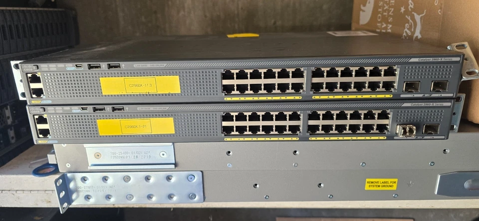Commutateur Ethernet Cisco Catalyst série 2960-X WS-C2960-X-24TD-L +C2960X-STACK - Photo 1/1