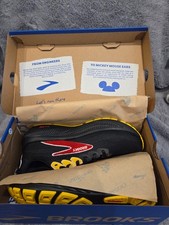 Women's Size 9 - runDisney x Brooks Ghost 17 Mickey Mouse