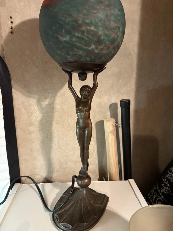 1920s Vintage Art Deco Lamp - Image 2 of 2