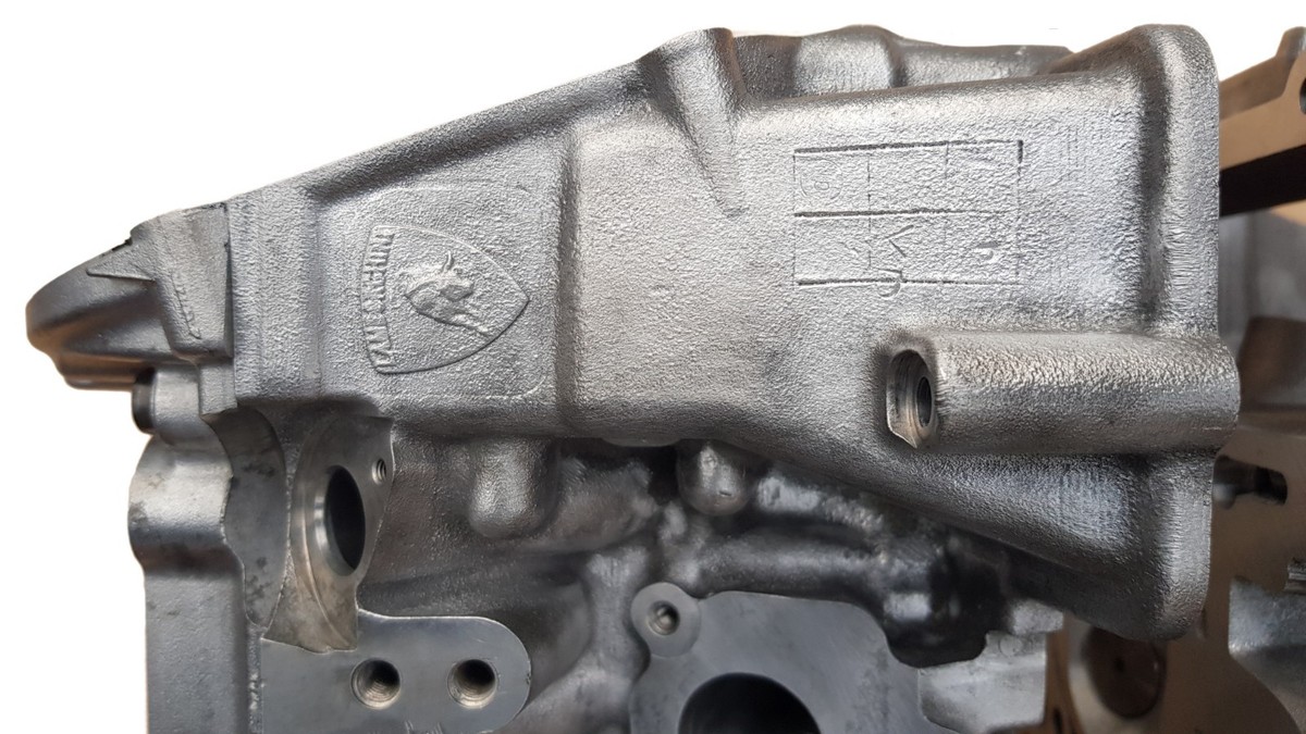 Lamborghini Gallardo 5.0 V10 Complete Cylinder Head Left and