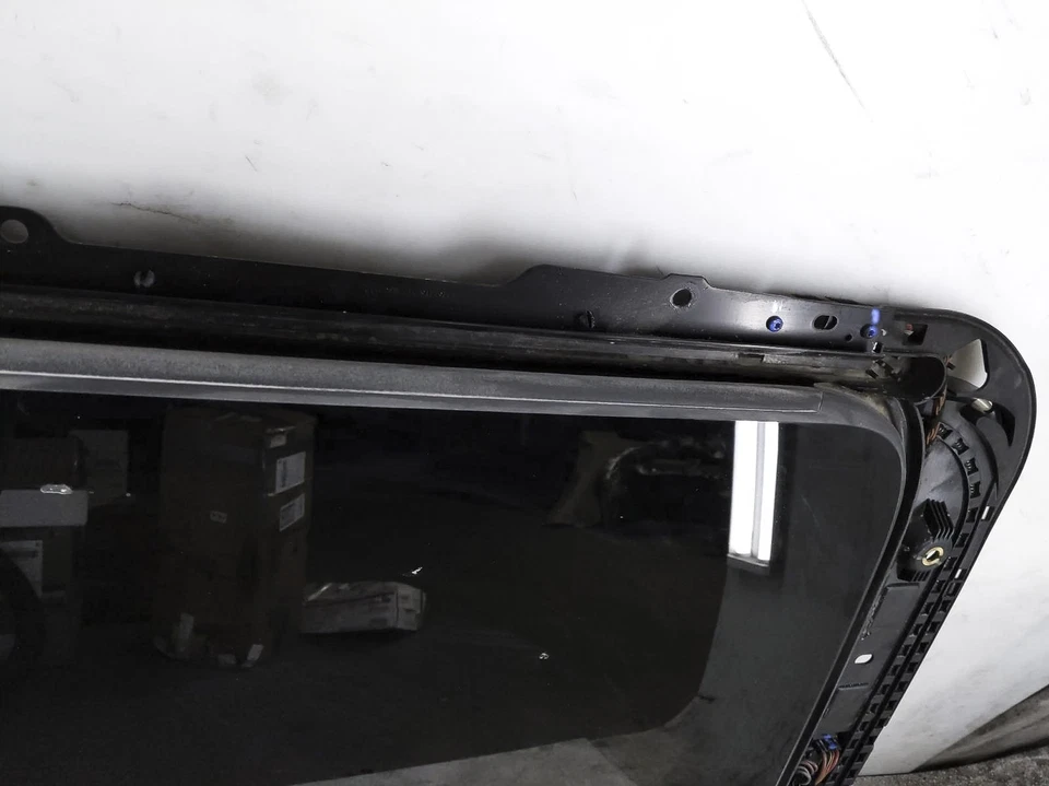 Conjunto de vidro teto solar panorâmico dianteiro e traseiro Volkswagen Tiguan 2018-2024 - Imagem 4 de 4