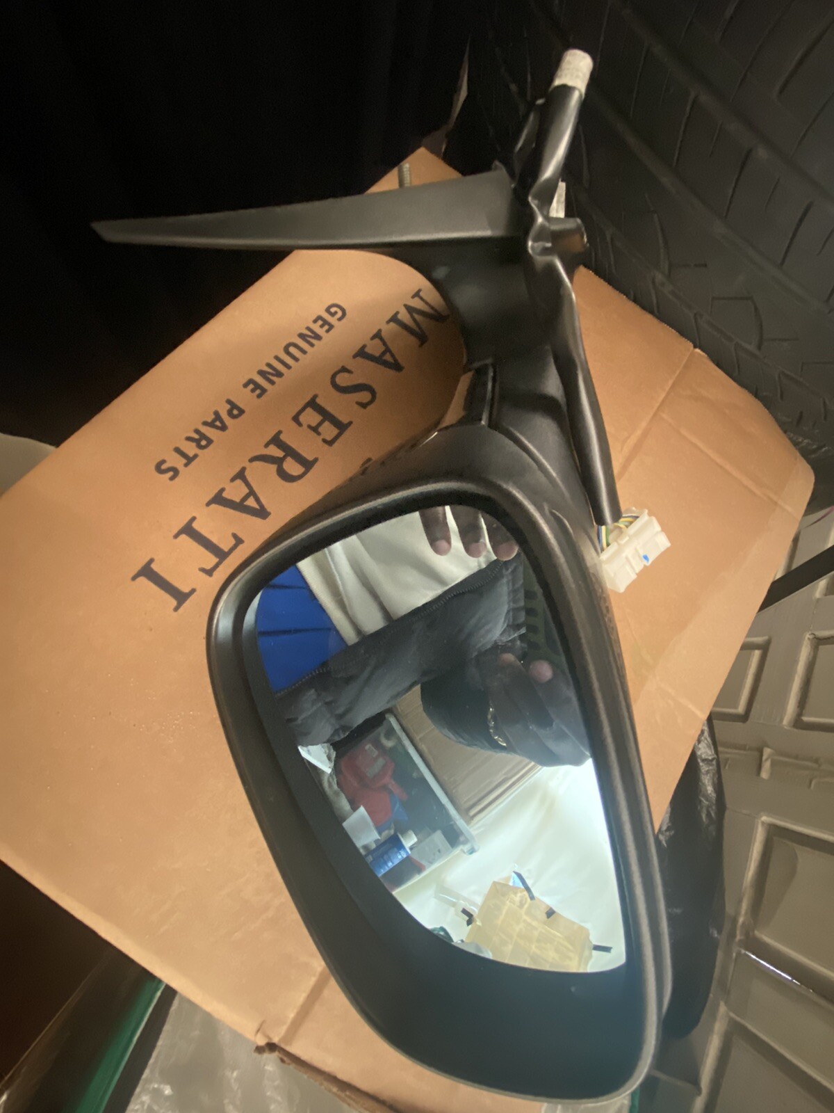 exterior mirror left Maserati GRAN TURISMO 08.08- only for right hand drive