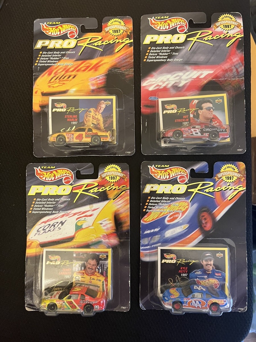 1997 HOT WHEELS PRO RACING NASCAR SUPERSPEEDWAY 1ST EDITION