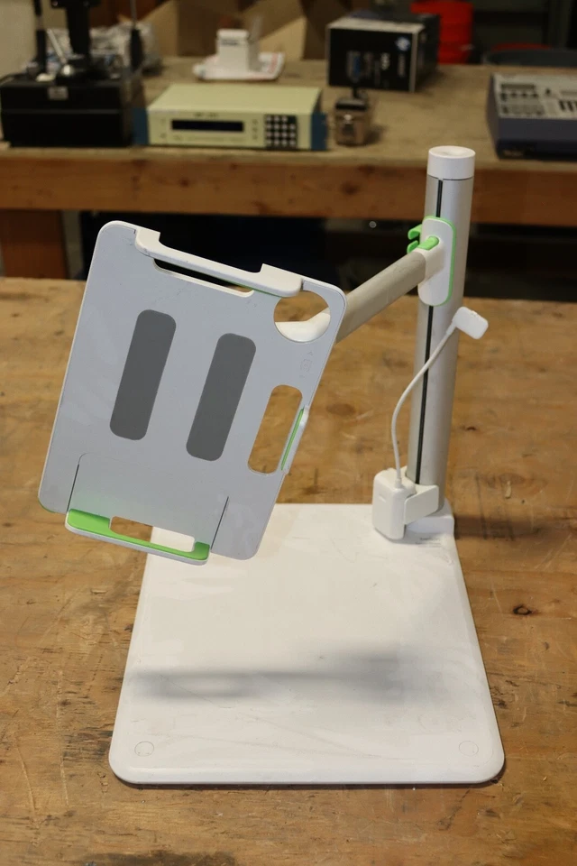Belkin Tablet Stage / Stand Model B2B054 Perfect For Presentations Or Classroom - Image 3 of 4