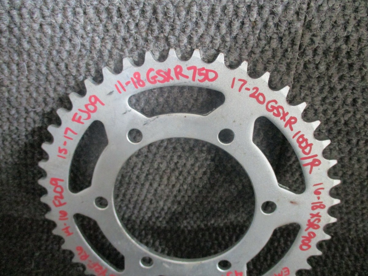 専用ページです。 YZF R6 FZ 09 GSX R 750 1000 R SPROCKET REAR STEEL 525 45 T C