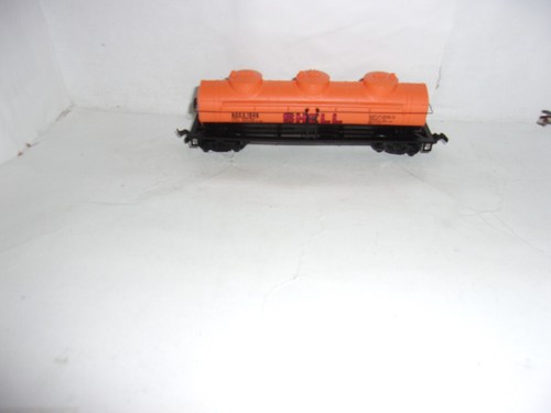 D3 (HO ) Bachmann Shell SCCX 1245 3 Dome Tank Car w/box - Picture 2 of 7
