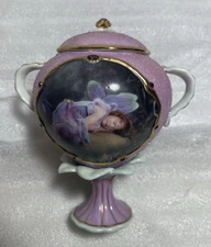 Ardleigh Elliot Enchanted Gardens Dream Weaver Fairy Pedestal Music Box Pink 