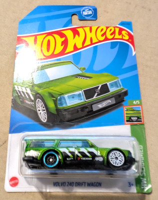 hot wheels 2023 Volvo 240 drift wagon #245/250 green hw slammed