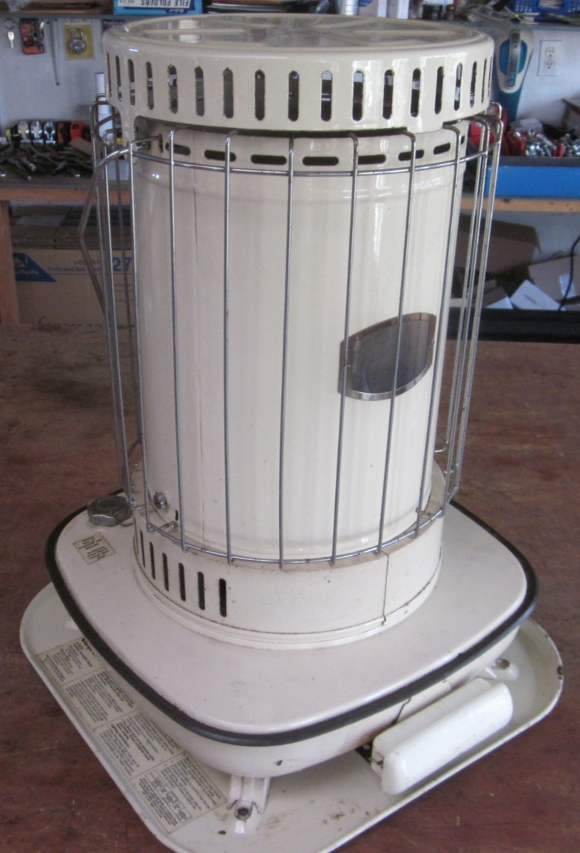 older Corona 22-DK large kerosene heater made in Japan 22,600 BTU