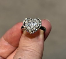 GUESS-DESIGNER-HEART SHAPE RING-STEEL, DIAMANTÉ SIZE 52- L-(6)-NEW