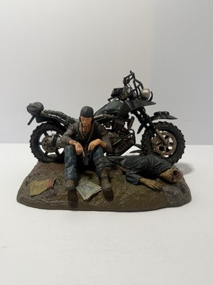 Days Gone Deacon Statue from Days Gone Collector s Edition PS4. READ