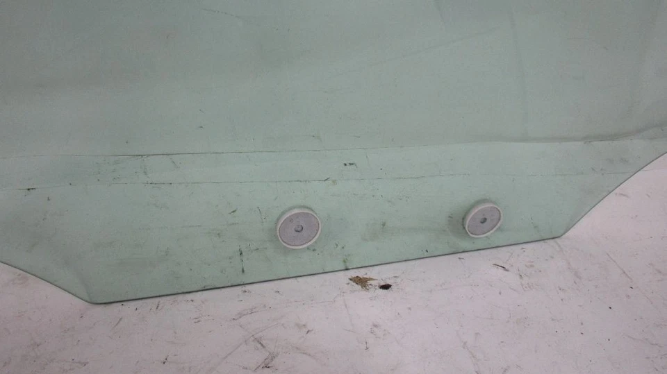 Cristal puerta trasera izquierda OEM 1996 1997 1998 99 00 01 02 03 04 05 06 07 Ford Taurus Foto 3 de 4