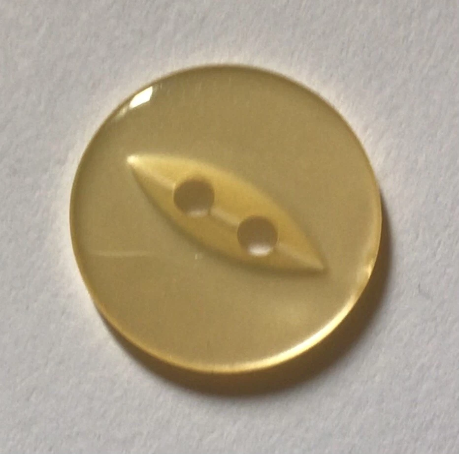 12 x 16mm Cream Fish Eye 2 Hole Buttons Sewing/Knitting/Crafts - Image 3 of 4