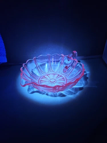 Pink Depression Oyster And Pearl Glass Heart Shaped Candy Dish with Handle