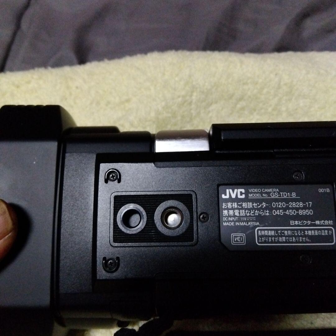 JVC GS-TD1-B 3D FULL HD ビデオカメラ本体のみ JVC GS-TD1-B Hand Camera Full HD 3D Everio Camcorder Black
