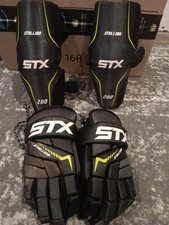 STX Stallion 200 Lacrosse Rękawiczki i nakolanniki - Młodzieżowe Średnie, Czarne