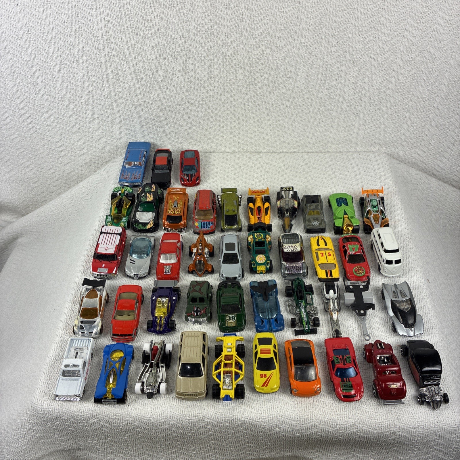 Die Cast/Plastic Cars Lot Of 43 Some Vintage Tonka Matchbox Hot Wheels