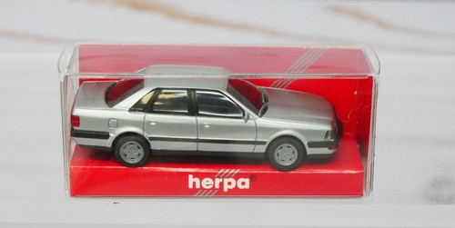 Herpa 030922, Audi V8 sedán de 4 puertas, plateado, escala 1/87 HO | Zustand: New
