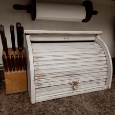 Vintage Chippy White Farmhouse Wood Roll Top ...