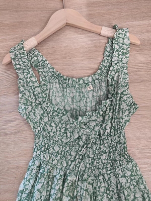 doen green floral dress Ginette paneled floral-jacquard satin midi dress - jade