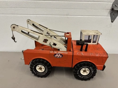 Mighty Tonka Wrecker Double Boom 24-HR Service AA Orange Tow Truck  1970s WORKS!