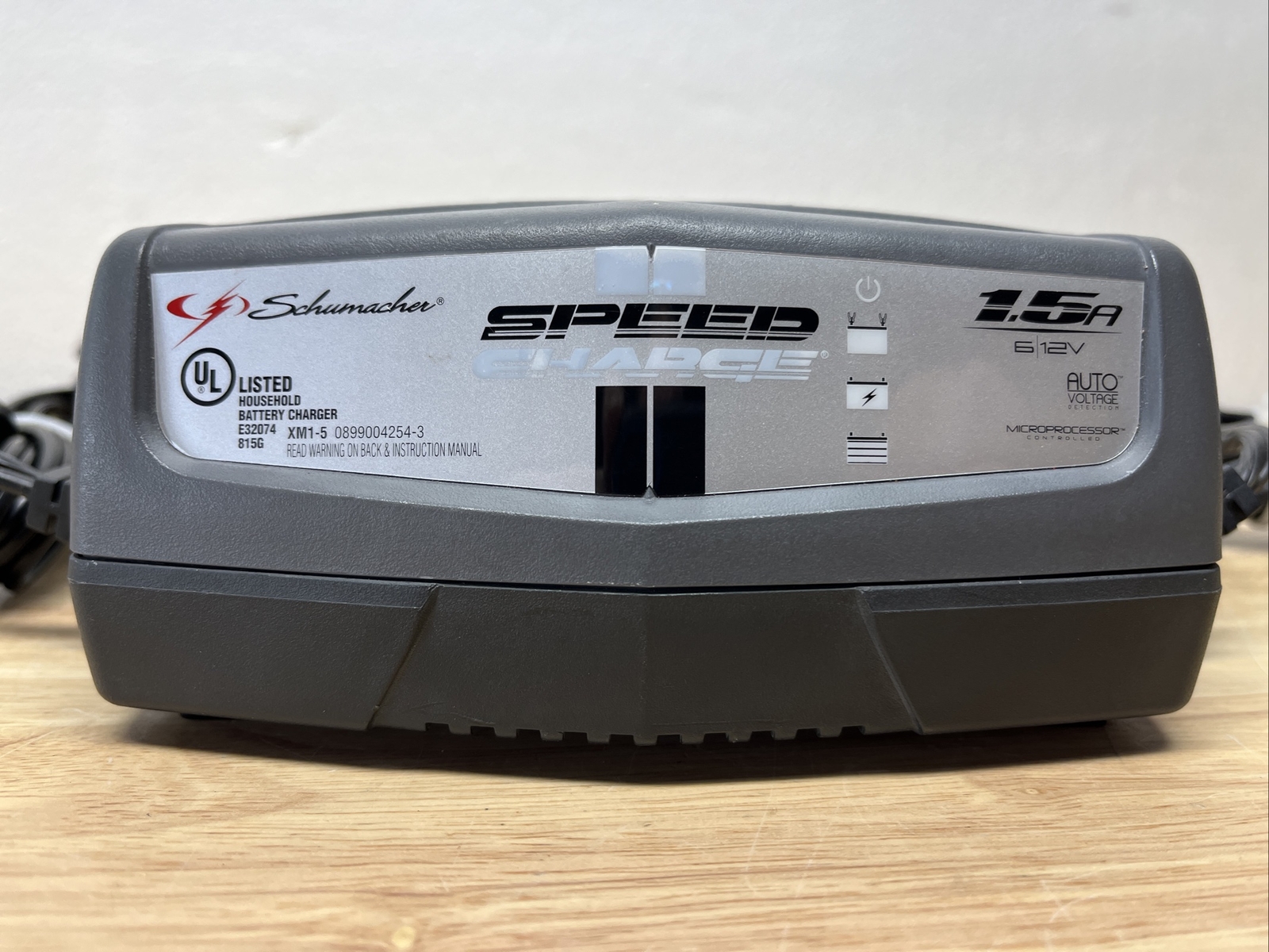 Schumacher 6/12V Speed Charge Car 1.5Amp Battery Smart Charger XM15