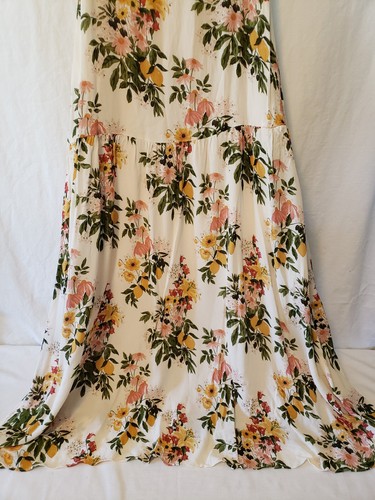 Reformation Dress Size 6 Floral on Ivory Lined Mayah Cap Sleeves Sweetheart Neck - Picture 2 of 19
