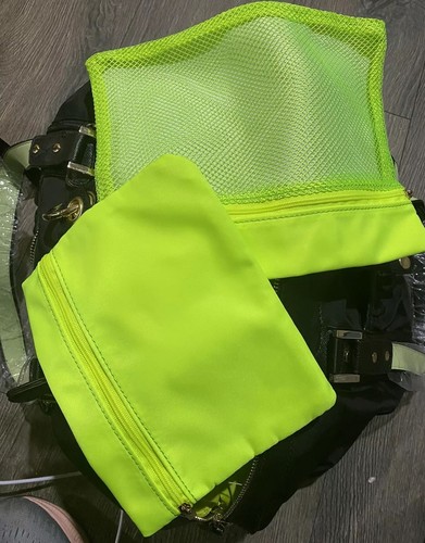 Athleisure Yoga / Overnight Tote Bag New Without Tags Still Has Plastic - Picture 10 of 13