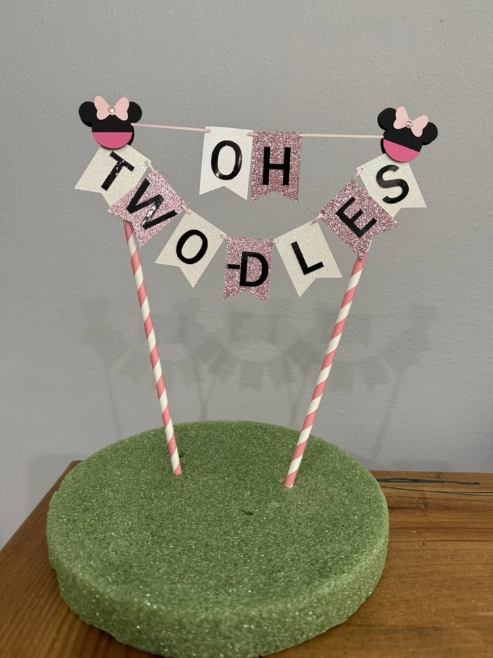 Estandarte inspirado en Disney Minnie Mouse Oh Two-Dles feliz cumpleaños dos pastel Foto 2 de 3
