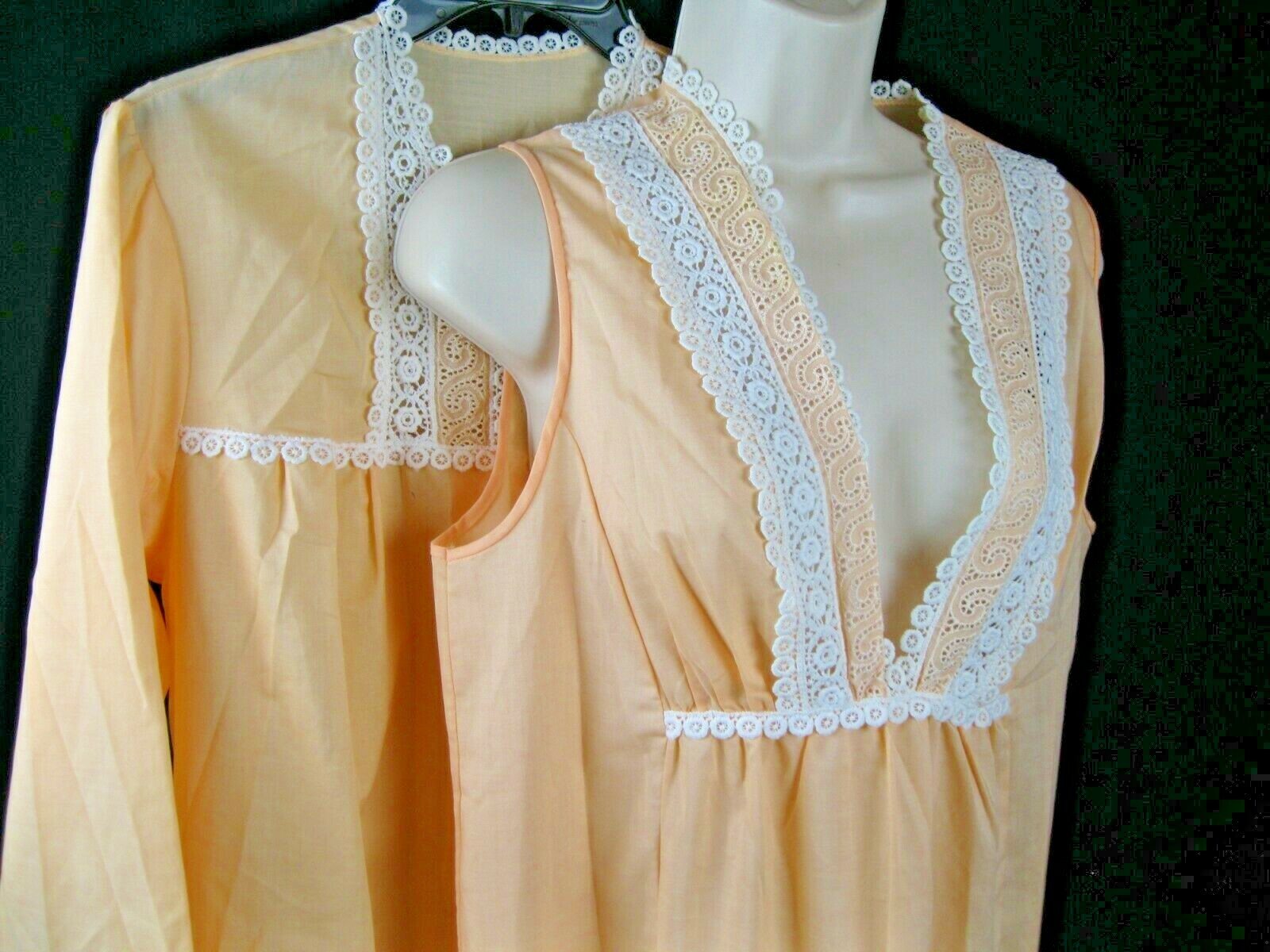 VTG 2PIECE Peach Cotton NIGHTGOWN & ROBE PENOIR SET… Gem