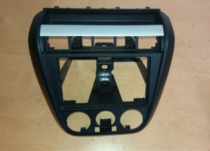 *** VW Fox 5Z Bj.05-11 Abdeckung 5Z0858061A Radioschacht Mittelkonsole Blende