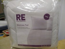 Room Essentials Hypoallergenic Quilted Mattress Pad - Twin 39"x75" NEW SEALED