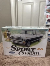 1972 Ford sport custom pick up 125 scale factory sealed model car