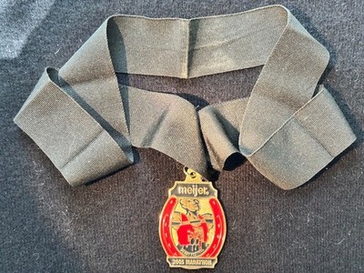 Vintage Meijer MARATHON Finishers Medal, Apri 30, 2005, Louisville, Kentucky