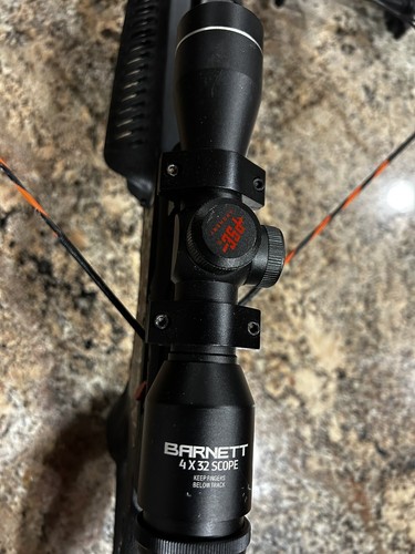 Barnett Game Crusher 3.0 Crossbow With 4x32 Scope, New Strings - Picture 3 of 4