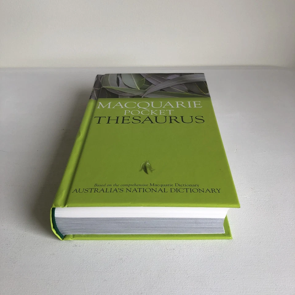 Macquarie Pocket Thesaurus Australia's National Dictionary Hardback School Book - Image 3 of 4