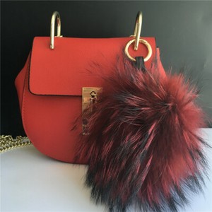 red fur bolsa