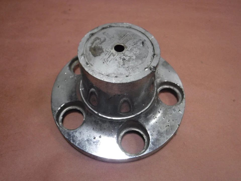 Tapacubos tapa central camioneta Chevy carrocería cuadrada C10 1973-1977 349072 individual Foto 2 de 4