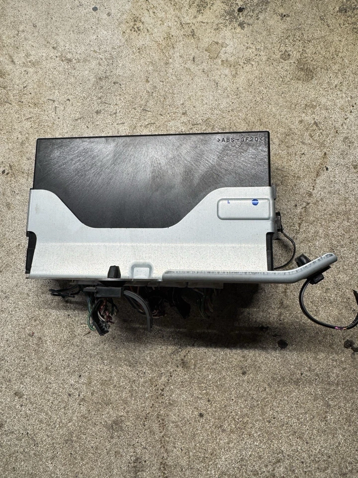 Módulo antirrobo integrado Subaru Legacy 2013-2014 OEM 88281AJ54B Foto 4 de 4