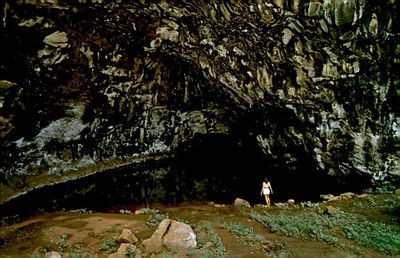 Haena Wet Cave, Island of Kauai, Hawaii Postcard