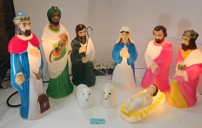 Vintage Empire 9 Pieces  Lighted Nativity Blow Set 18'' to 22'' Tall